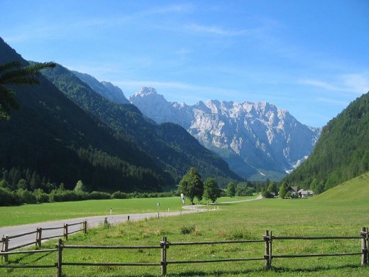 800px-LogarskaDolina